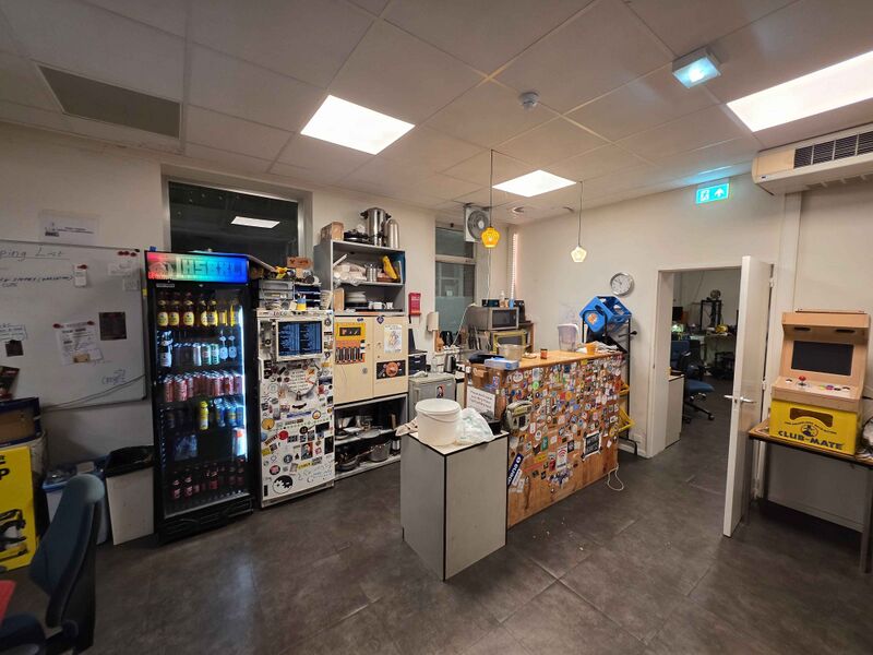 File:HSBXL keuken.jpg