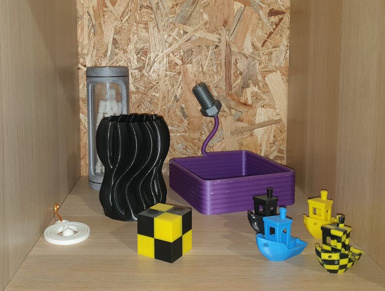 File:3d-printing examples kallax.jpg