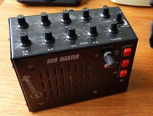 Outside view of the Surmaster drone synth